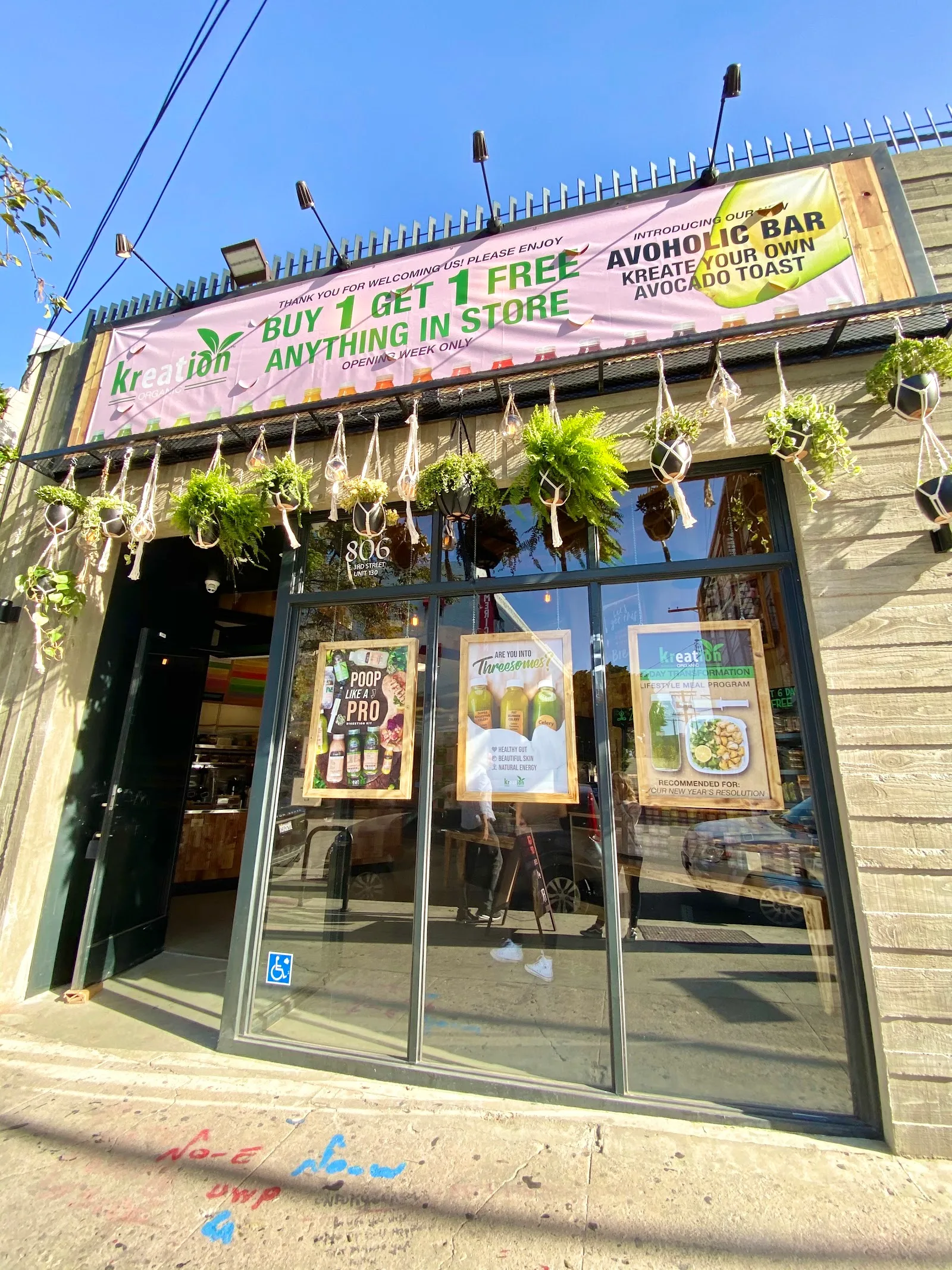 Kreation Kafe & Juicery - 3rd Street LA