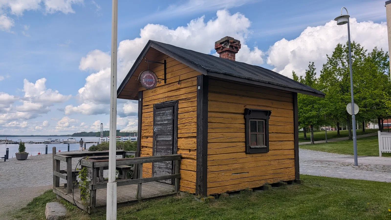kuappi – the smallest restaurant in the world, smallest cafe in iisalmi