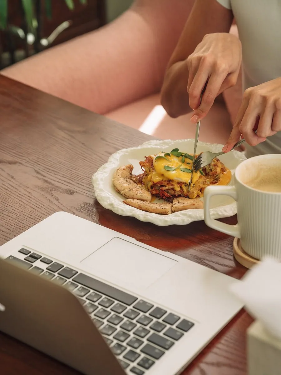 KYSNA Cafe breakfast & dinner