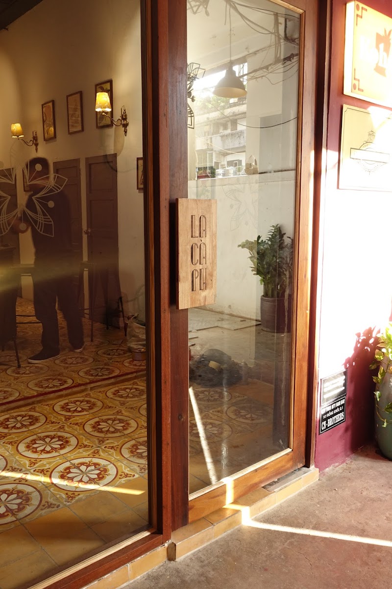 Lacàph Coffee Bar 🇻🇳☕️ in Ho Chi Minh City — specialty coffee cafe