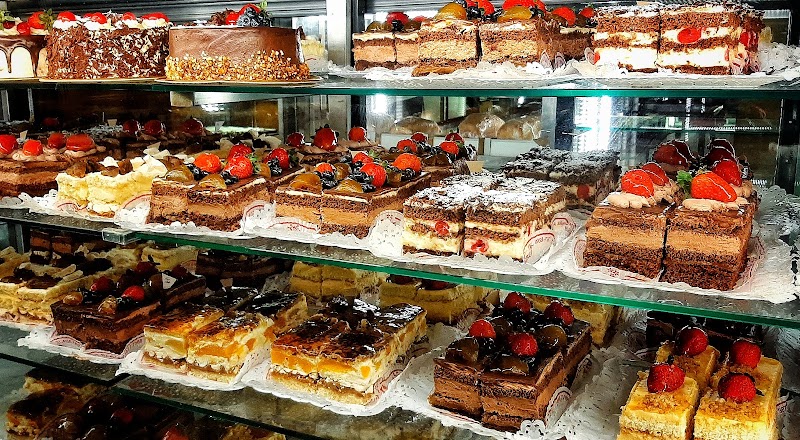 Las Violetas in Buenos Aires — specialty coffee cafe