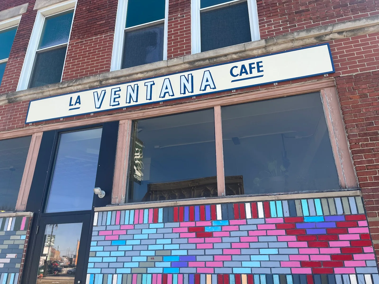 Lava Mountain Coffee Roastery & Café