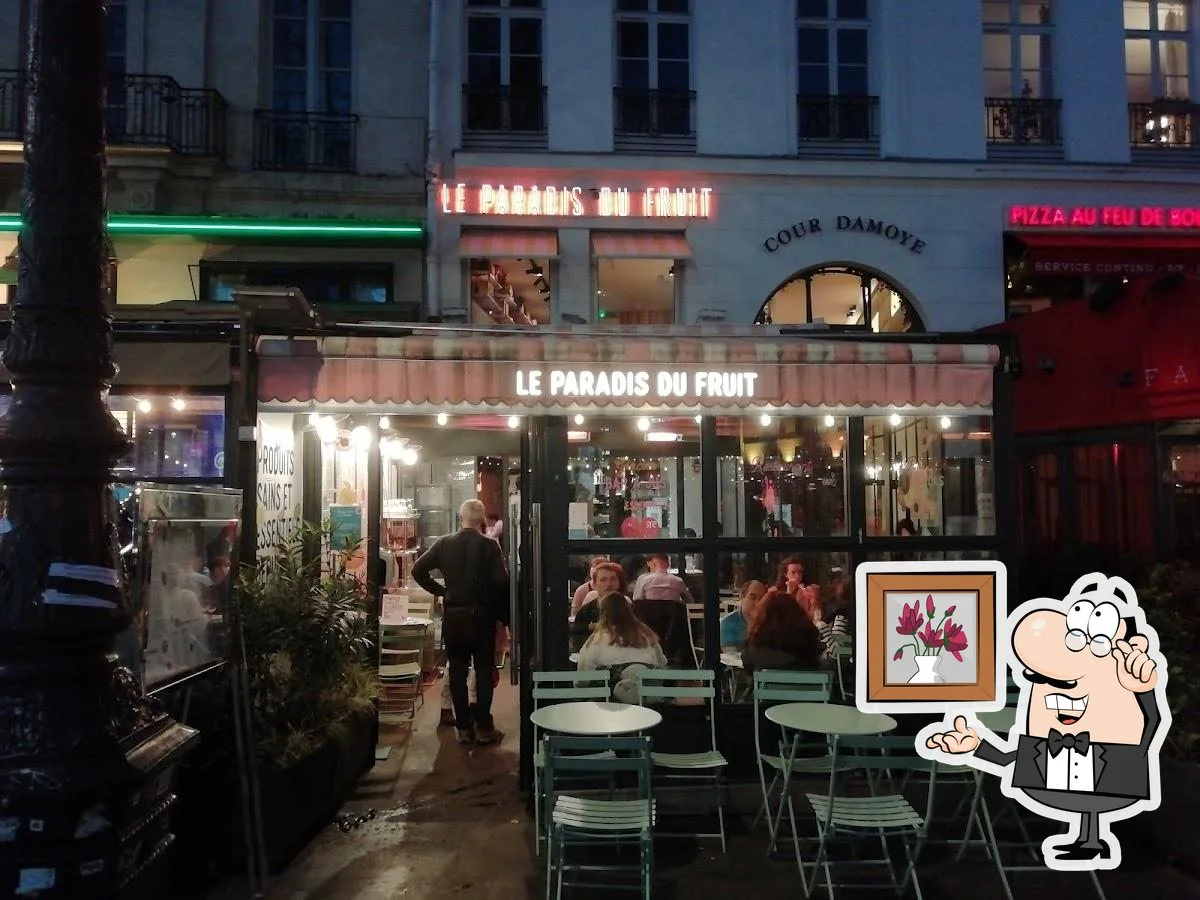 le paradis du fruit - bastille café, paris