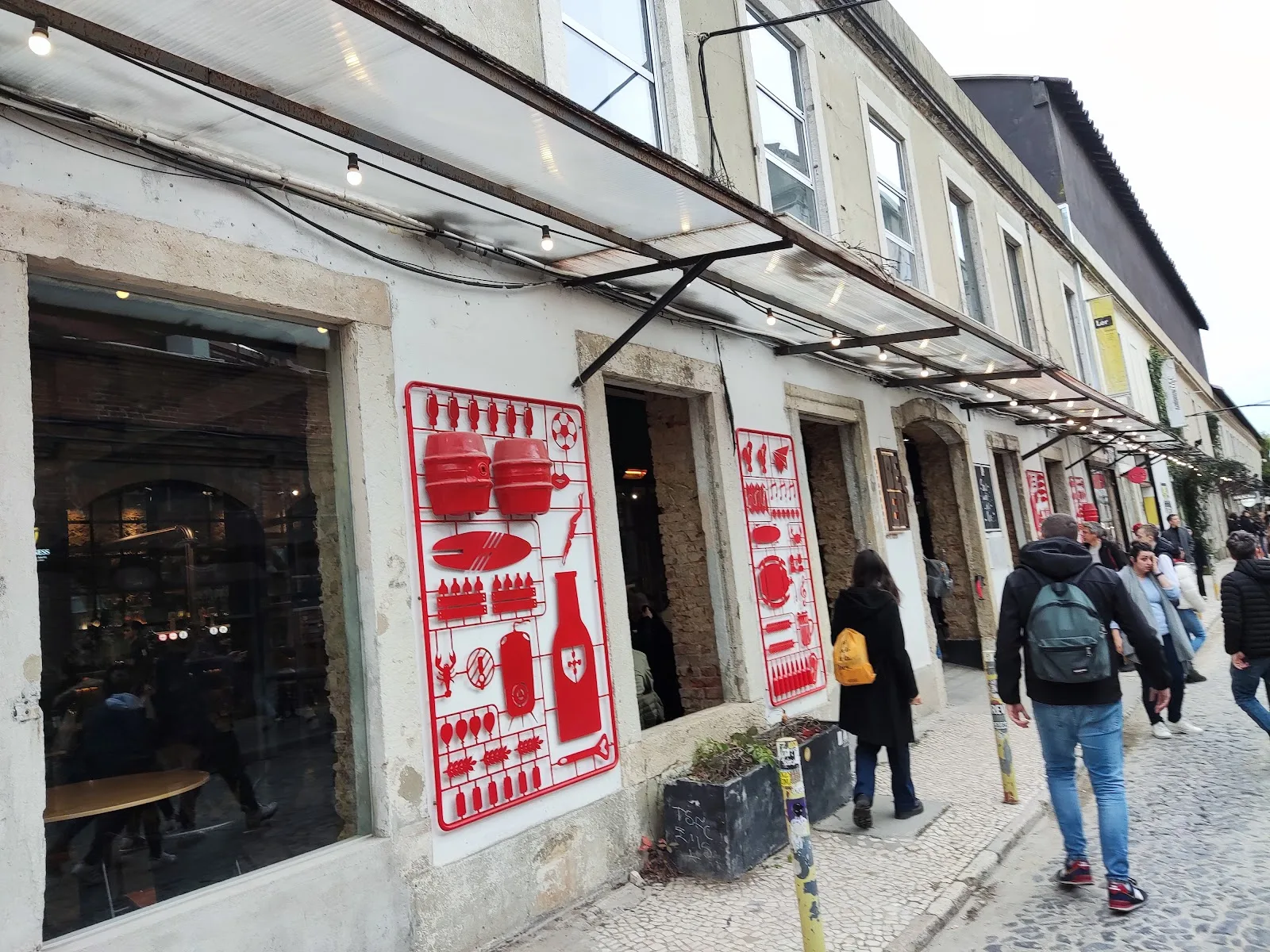 Ler Devagar in Lisbon, specialty coffee cafe