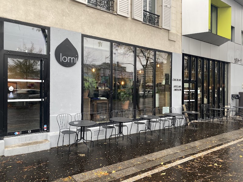 Lomi in Paris, specialty coffee cafe