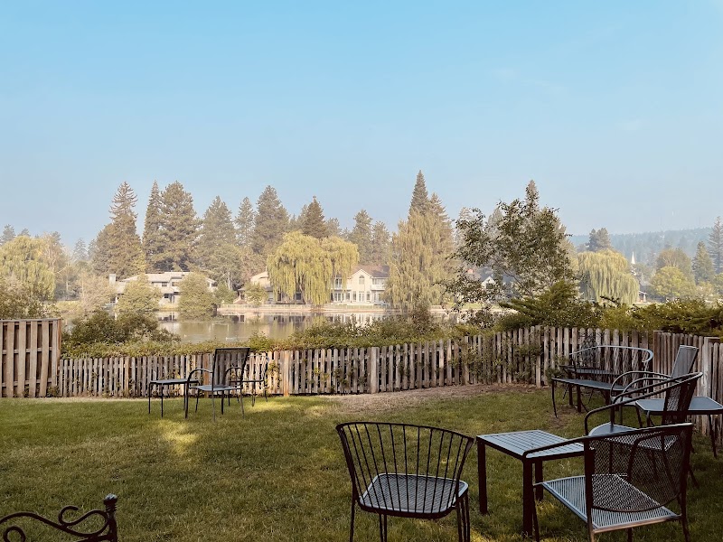 Looney Bean of Bend in Bend, specialty coffee cafe
