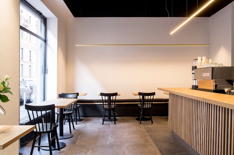 Loste Café in Milan, specialty coffee cafe