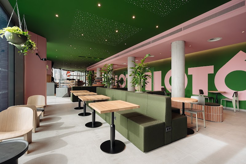 LOT61 Amsterdam Centraal Station in Amsterdam, specialty coffee cafe