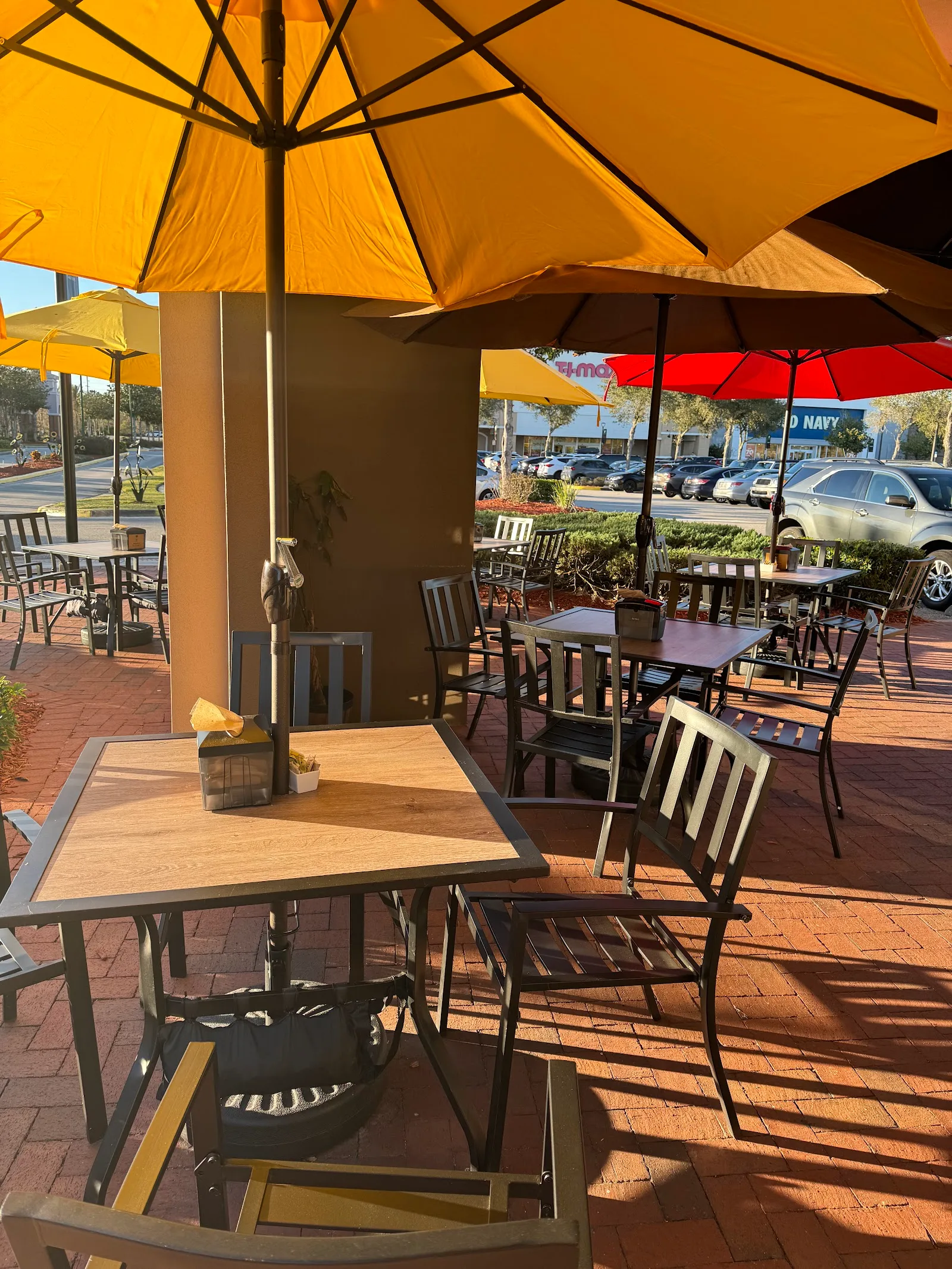 Macondo Coffee Roasters - Wesley Chapel