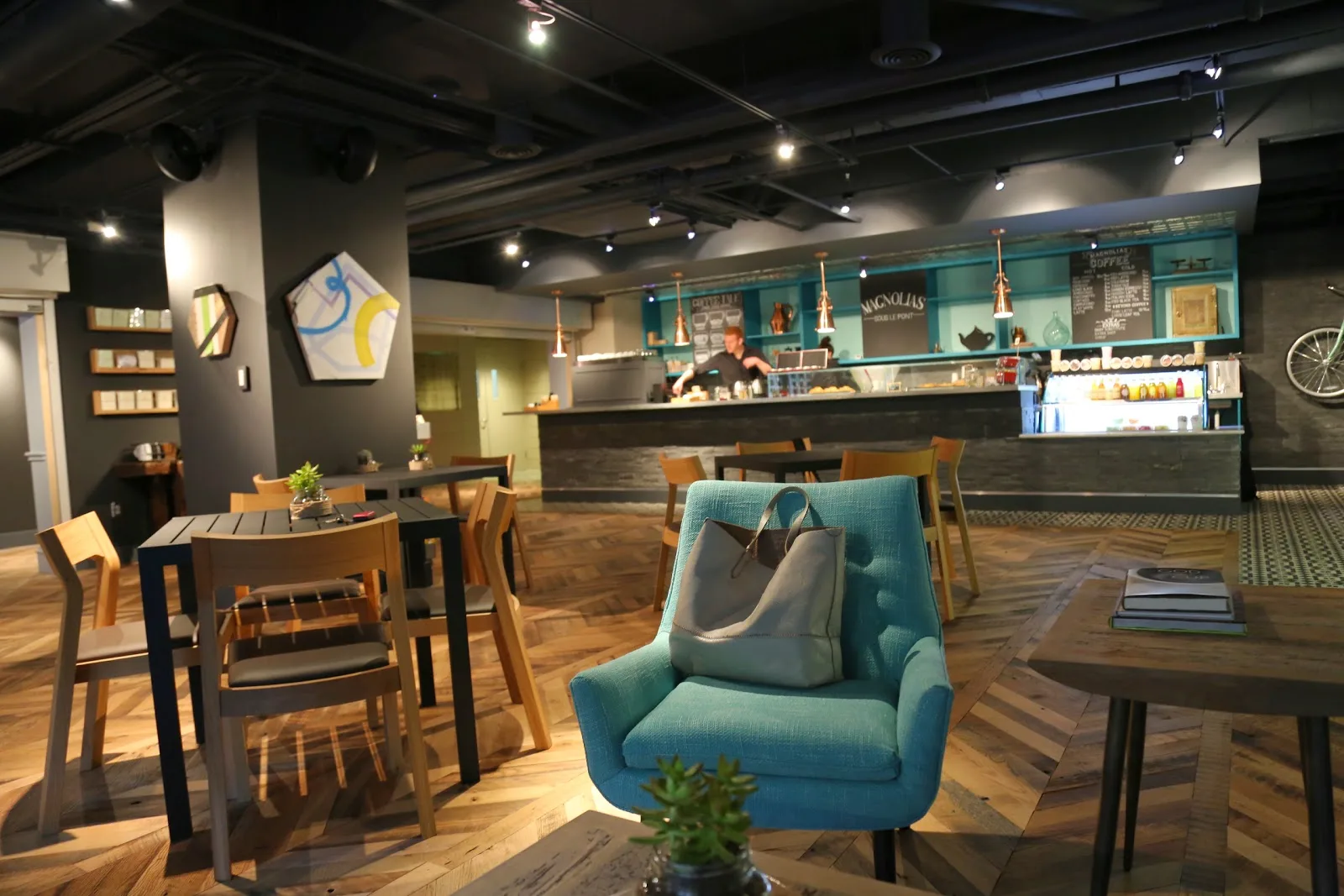 Magnolias Sous Le Pont in Dallas, specialty coffee cafe