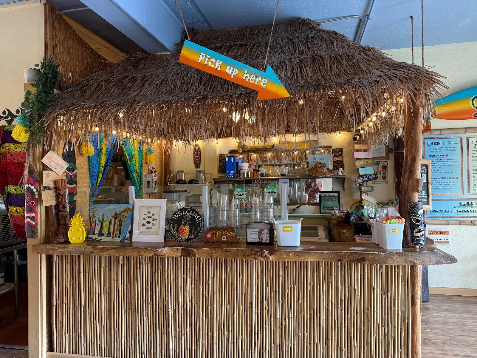 Makani’s Magic Pineapple Shack