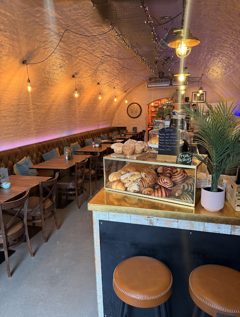 Mango's cafe & bar