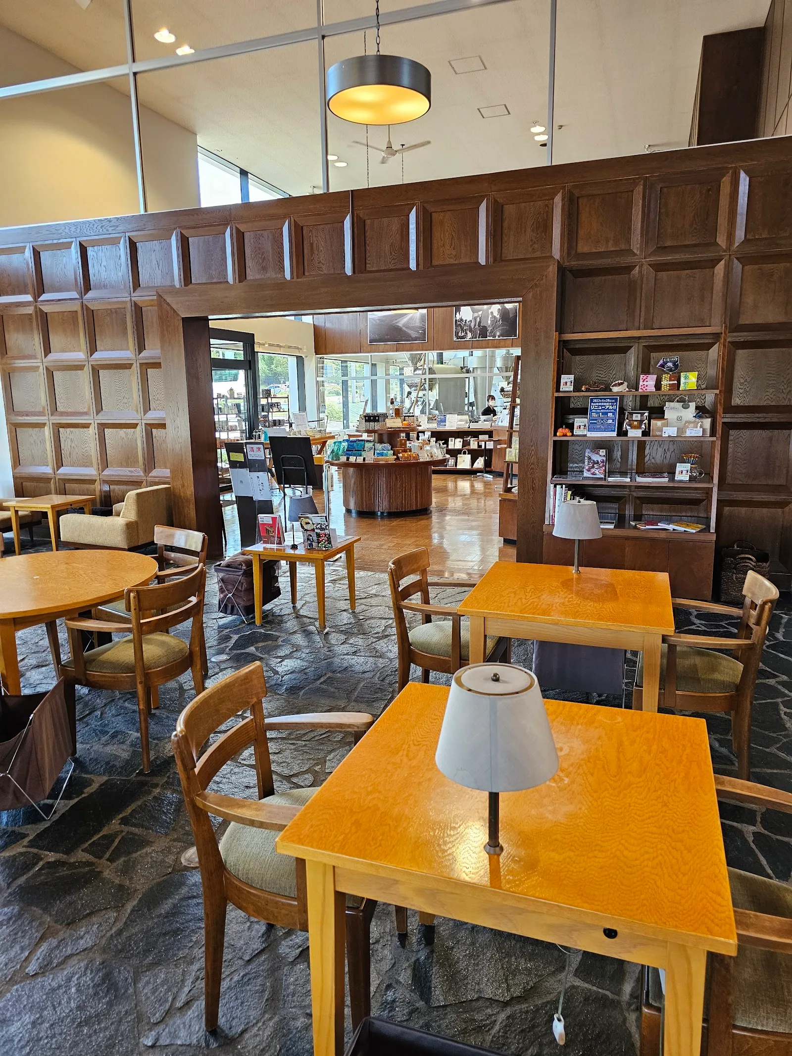 Maruyama Coffee Komoro shop