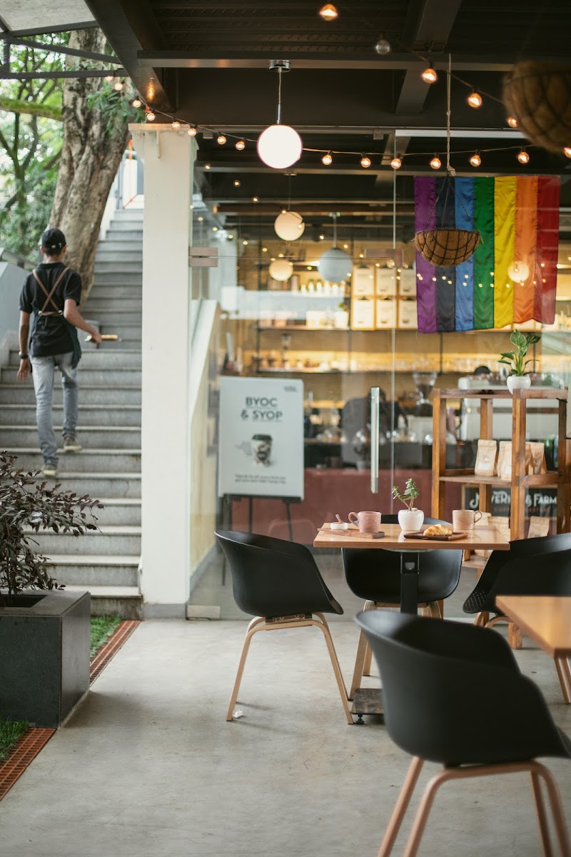 Maverick & Farmer Coffee in Bangalore — specialty coffee cafe