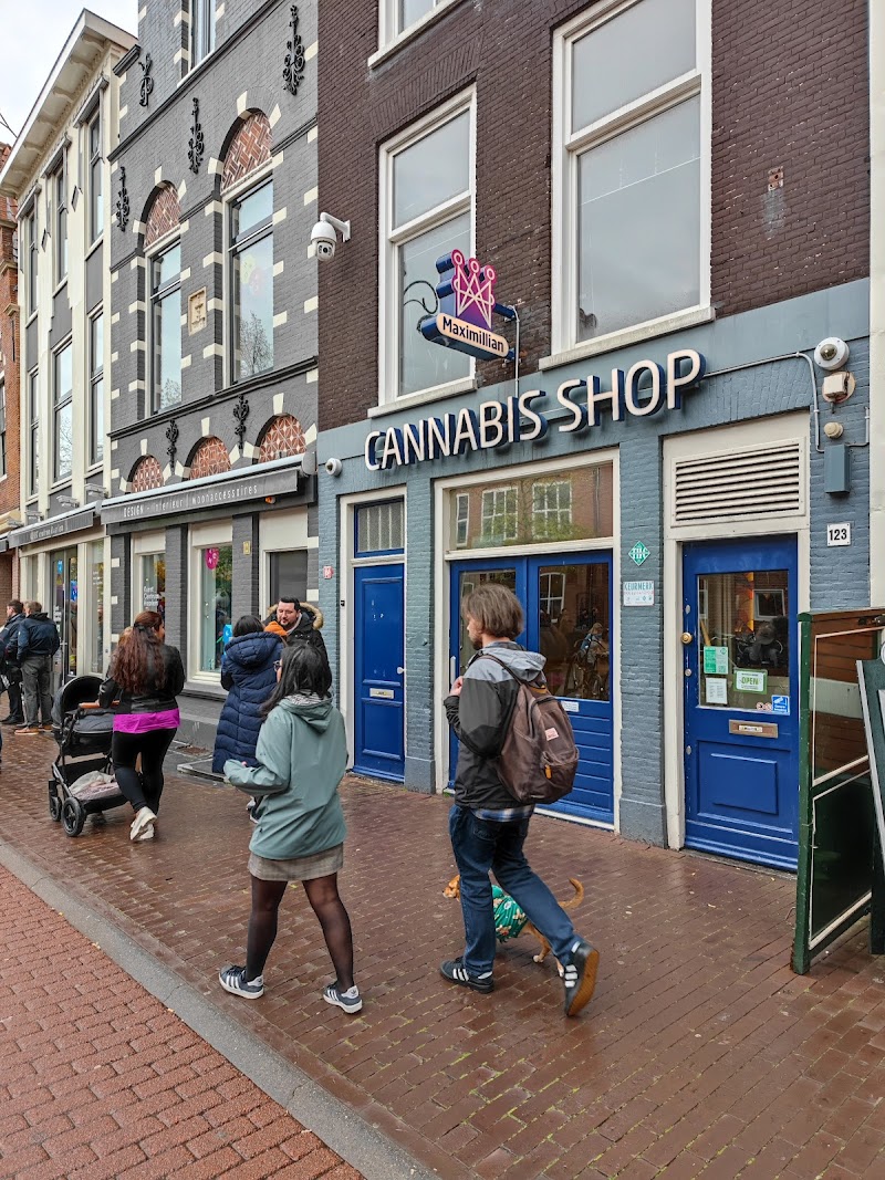 Maximillian Coffeeshop