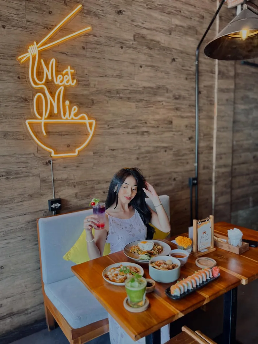 Meet Mie Cafe & Eatery I Noodle and Indonesian Food (via instagram)