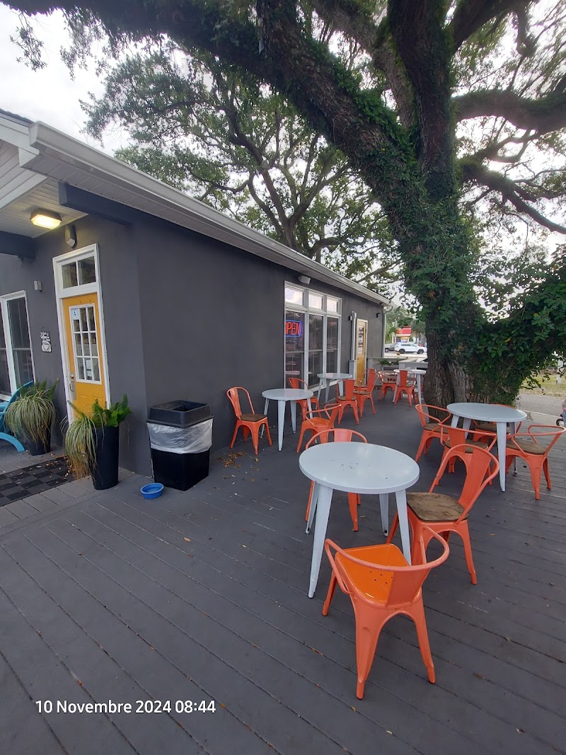 Metto Coffee & Tea in Mount Pleasant — specialty coffee cafe