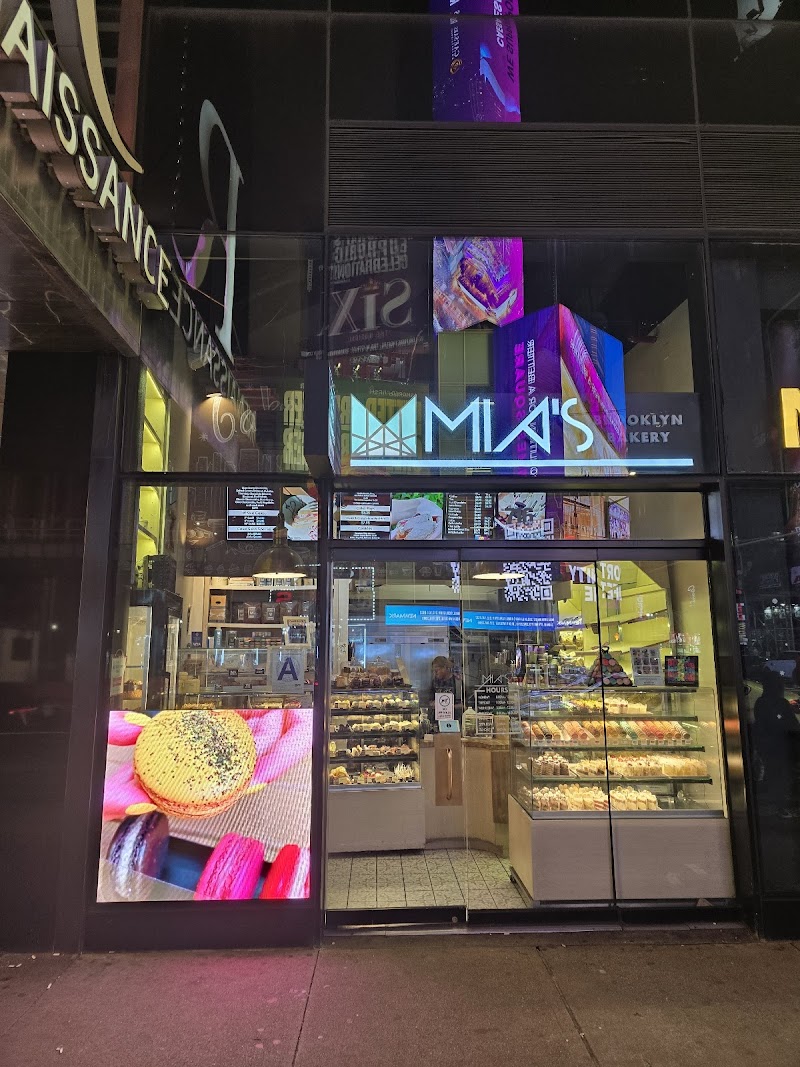 Mia's Brooklyn Bakery in New York City, specialty coffee cafe