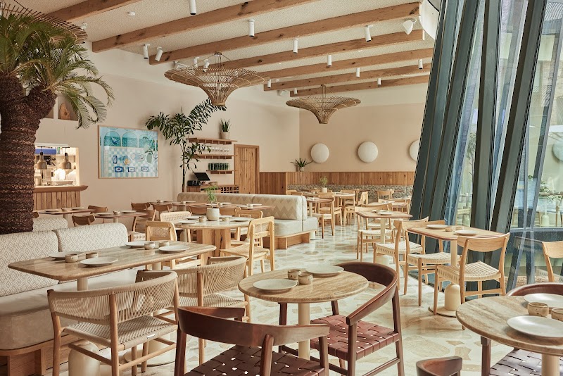 Milk Beach in London, specialty coffee cafe