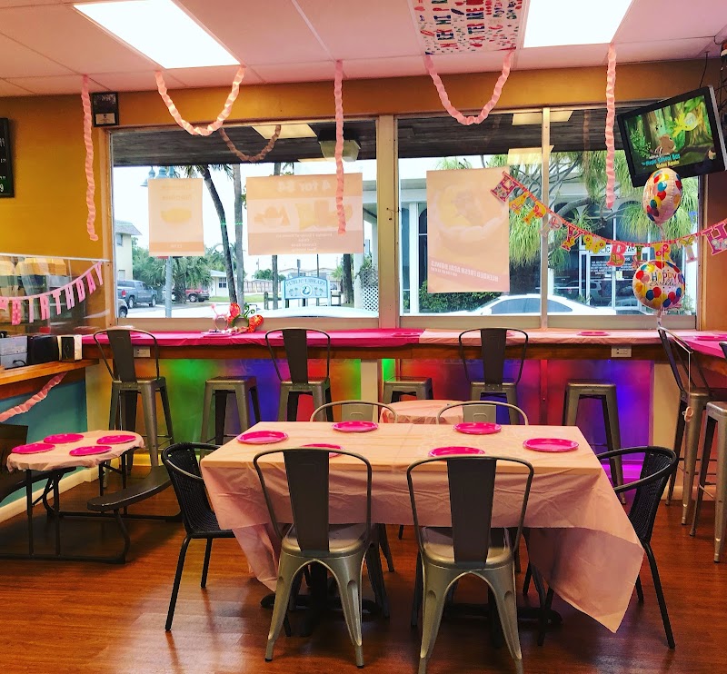 Mimi's Creamery and Coffee in Miami, specialty coffee cafe