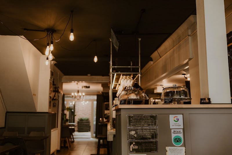 Mister's Cafe & Bistro in Gloucester — specialty coffee cafe