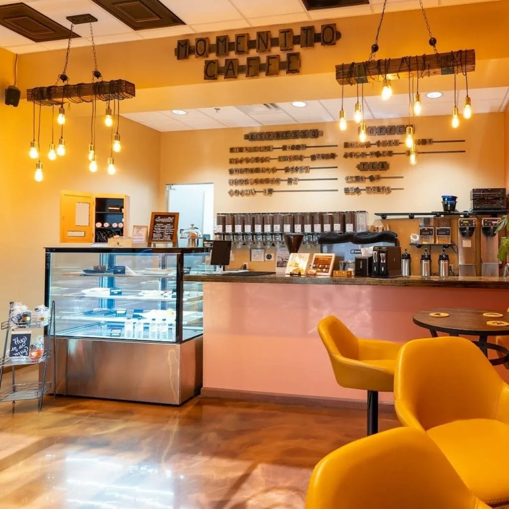 Momentto Coffee Roasters