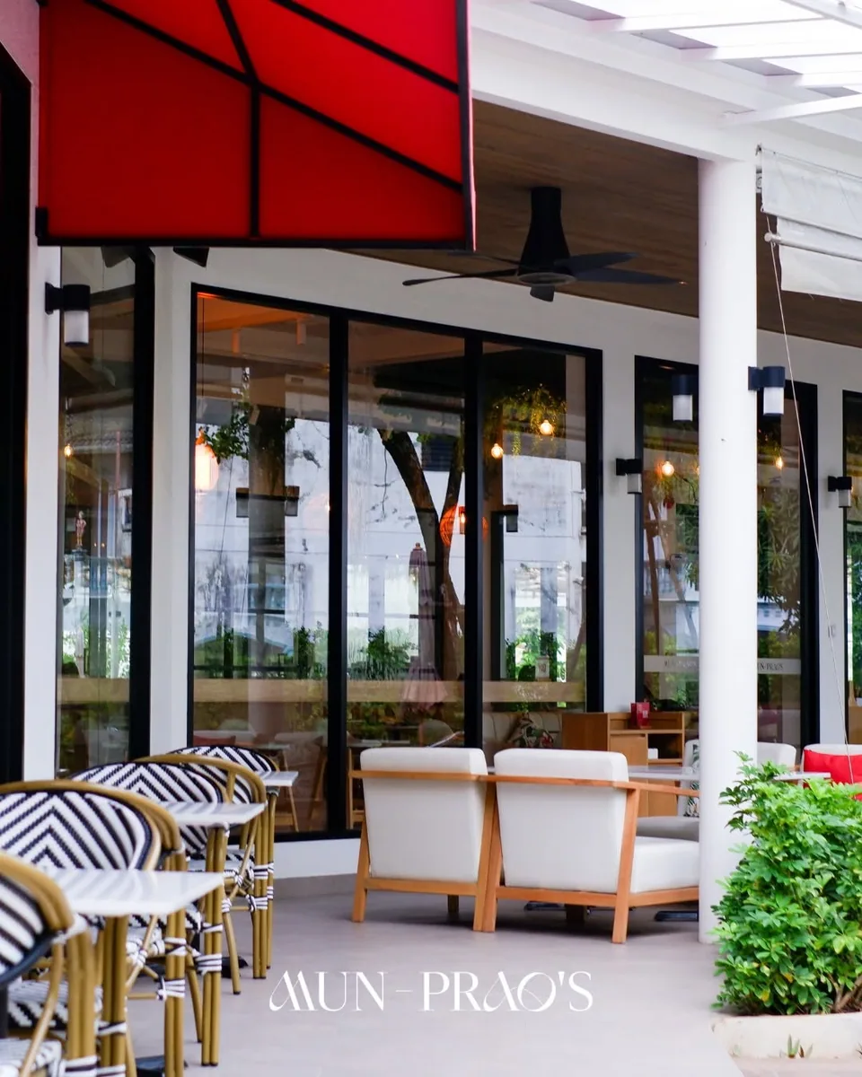 Mun Prao’s Cafe & Restaurant (มันพร้าวส์) (via instagram)