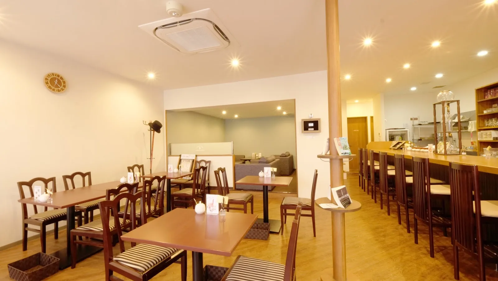 Mystery Cafe Nazoya coffee shop, Kanazawa