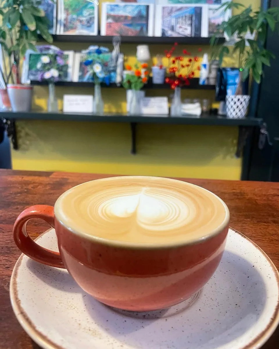 Oliver's Village Café (via instagram)