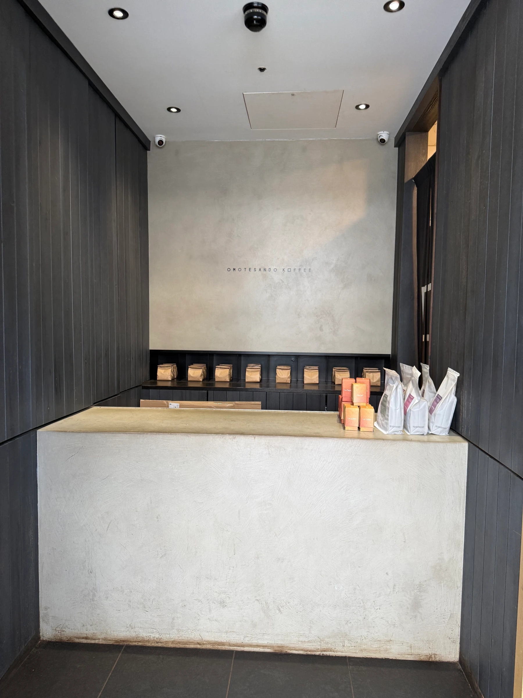 Omotesando Fitzrovia branch detail 4