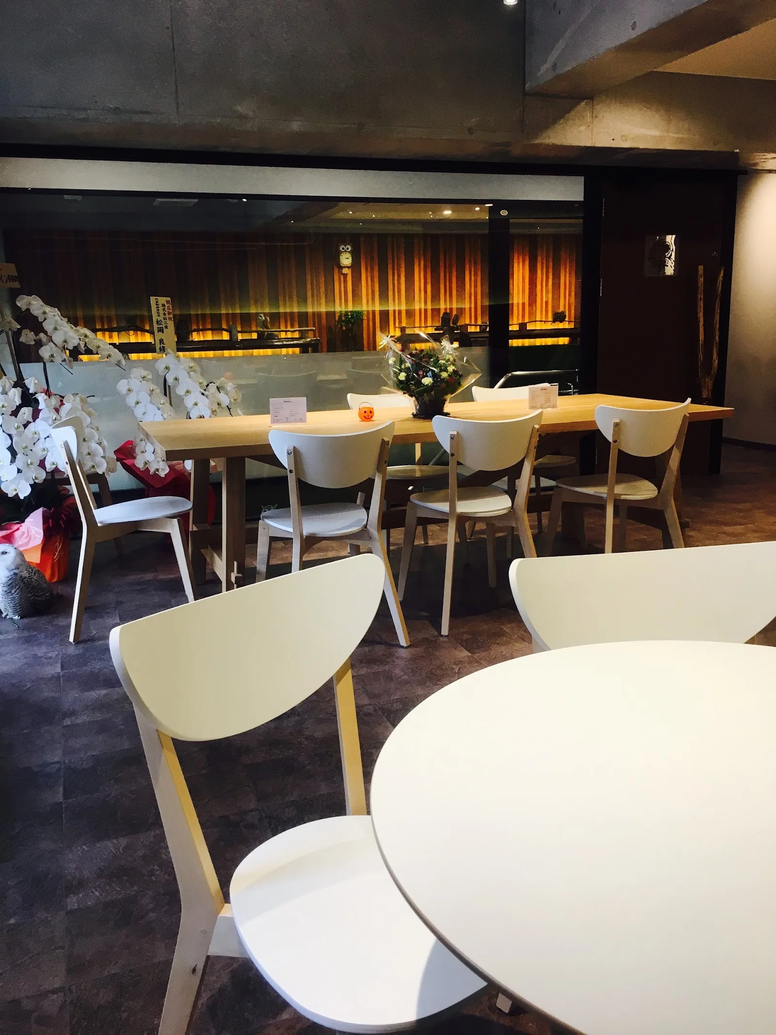 Owl Cafe Chouette in Osaka, specialty coffee cafe