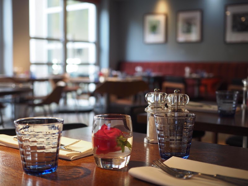 Pallant House Gallery in Chichester — specialty coffee cafe