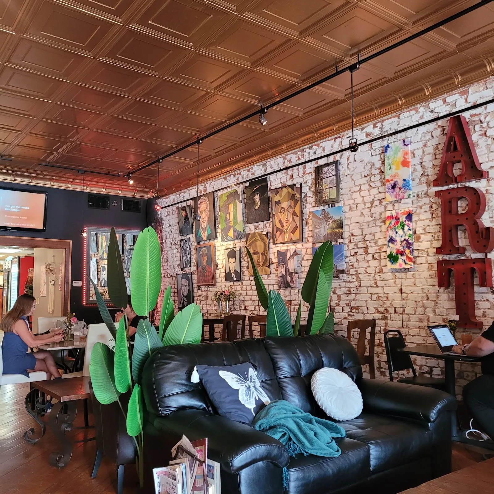 Penny Lane Art Gallery and Cafe