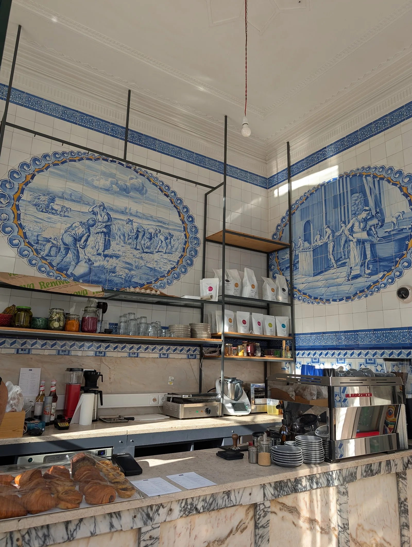PIM PAM Café - Specialty Coffee, Ceremonial Matcha, Sandwiches, and Pastries