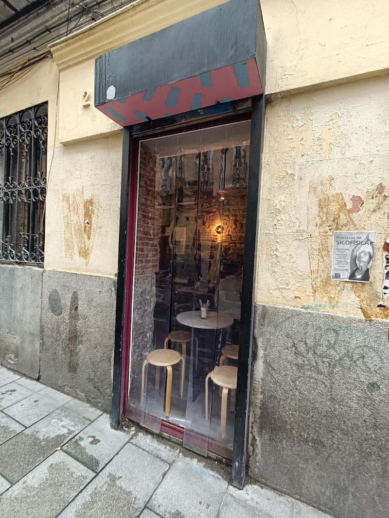 Plántate: Better Coffee & Brunch in Madrid, specialty coffee cafe