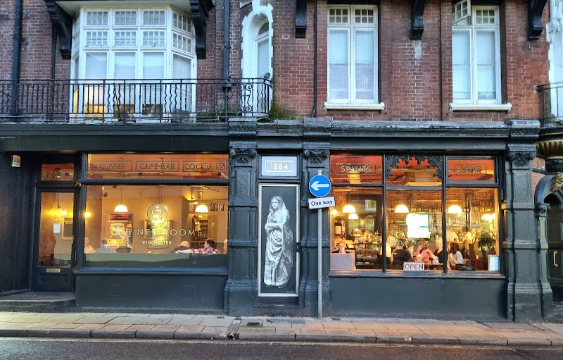 Quob Park 'The Old Tea House' Cafe - Bistro - Wine Bar in Winchester — specialty coffee cafe