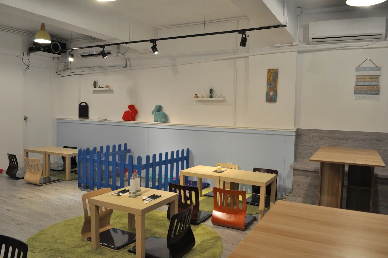 rabbitland cafe, rabbit cafe in hong kong