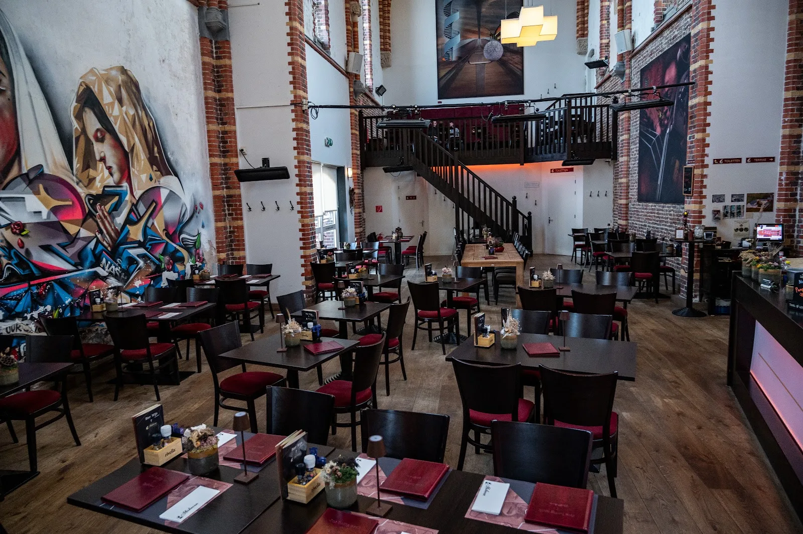 restaurant brasserie abshoven, converted chapel in abshoven