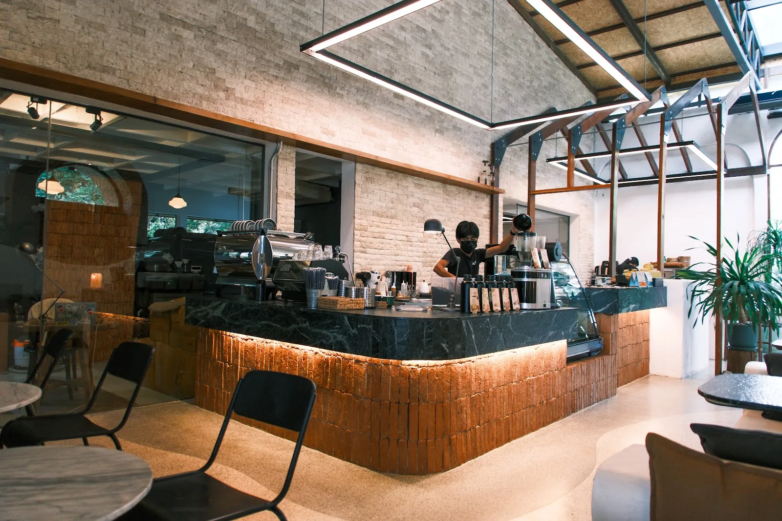 riva roastery, floating cafe in sam phran