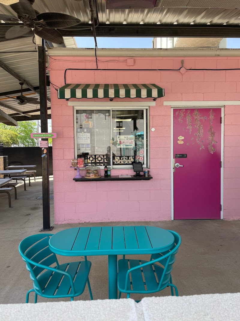 Sandwich Hag & chimlanh Coffee Shop in Dallas, specialty coffee cafe