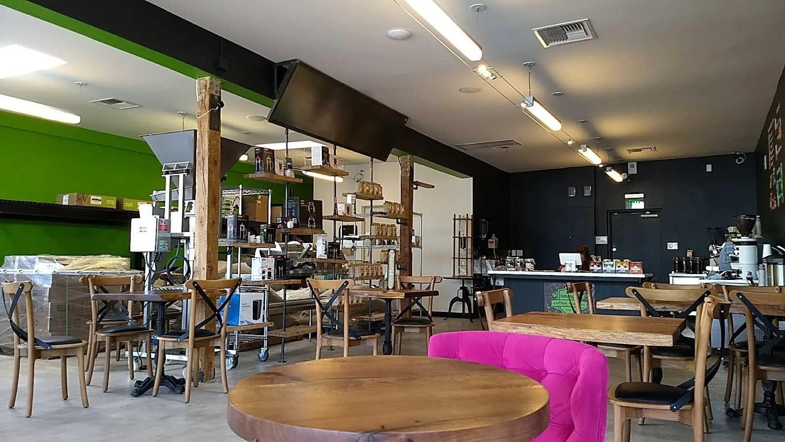 Savaya Coffee Market - Tanque Verde