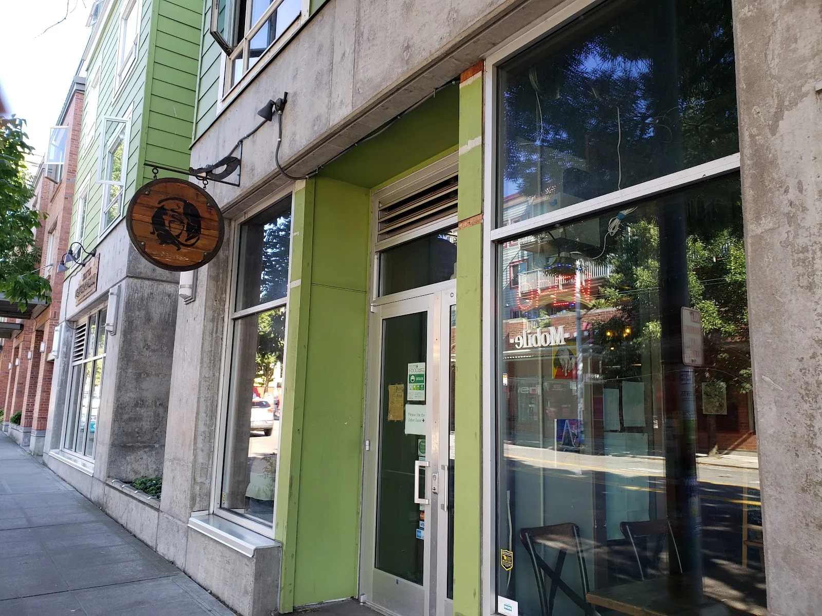 Seattle Meowtropolitan in Seattle, specialty coffee cafe