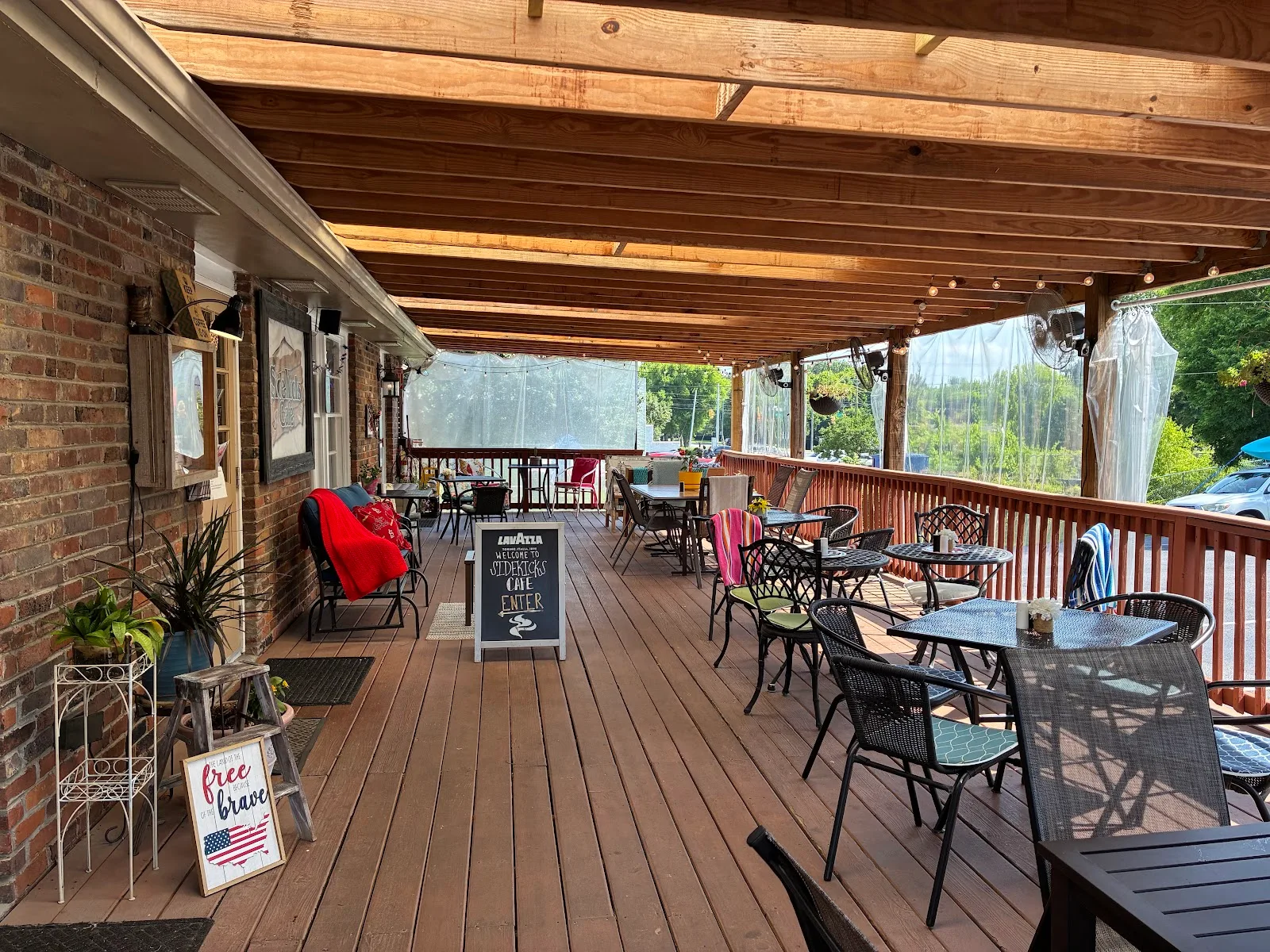 SideKicks Café in Nashville, specialty coffee cafe