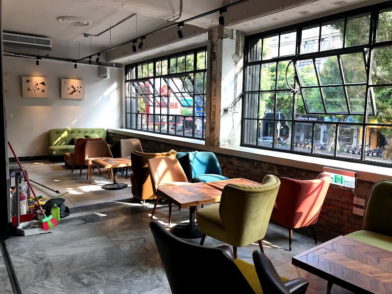 Simple Kaffa Huashan Flagship Store in Taipei, specialty coffee cafe