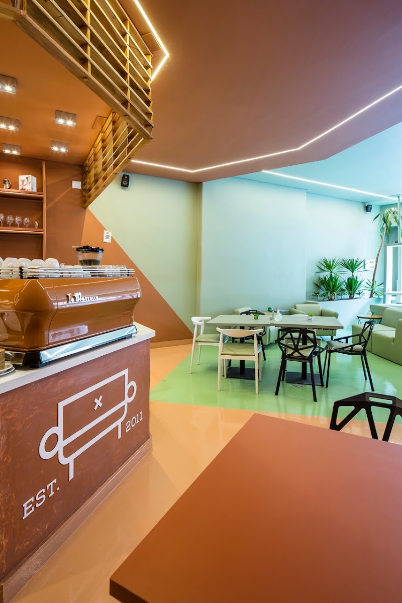 Sofá Café Pinheiros