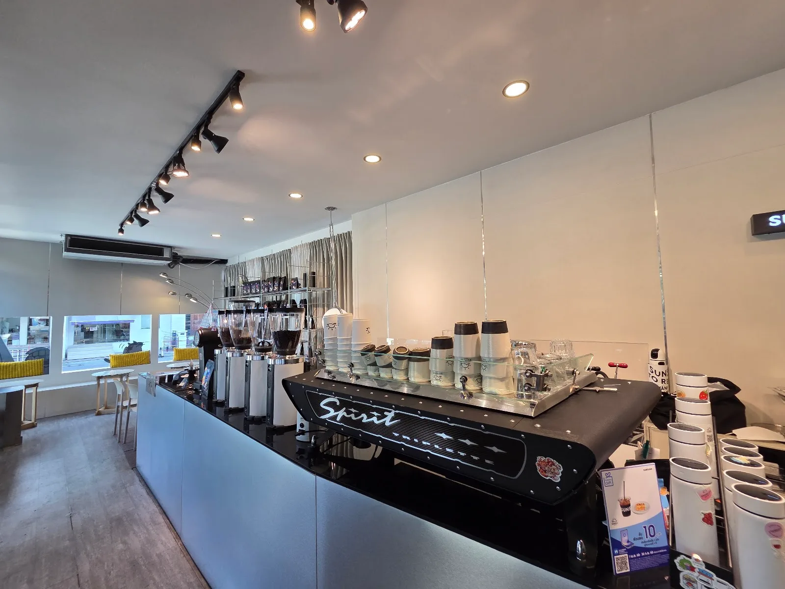 Sunset Coffee Roaster - ลาดพร้าว71 ถนนนาคนิวาส