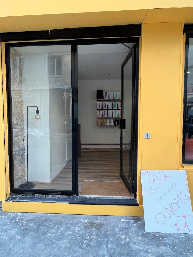 Synapse Torréfaction in Paris, specialty coffee cafe