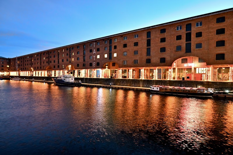 Tate Liverpool in Liverpool, specialty coffee cafe