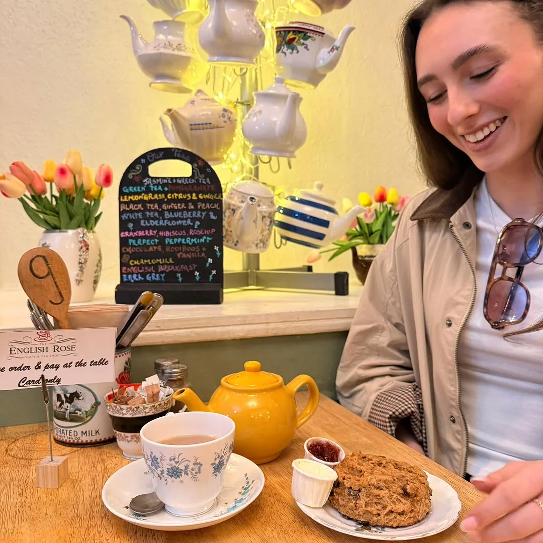 The English Rose Café and Tea Shop in London, specialty coffee cafe