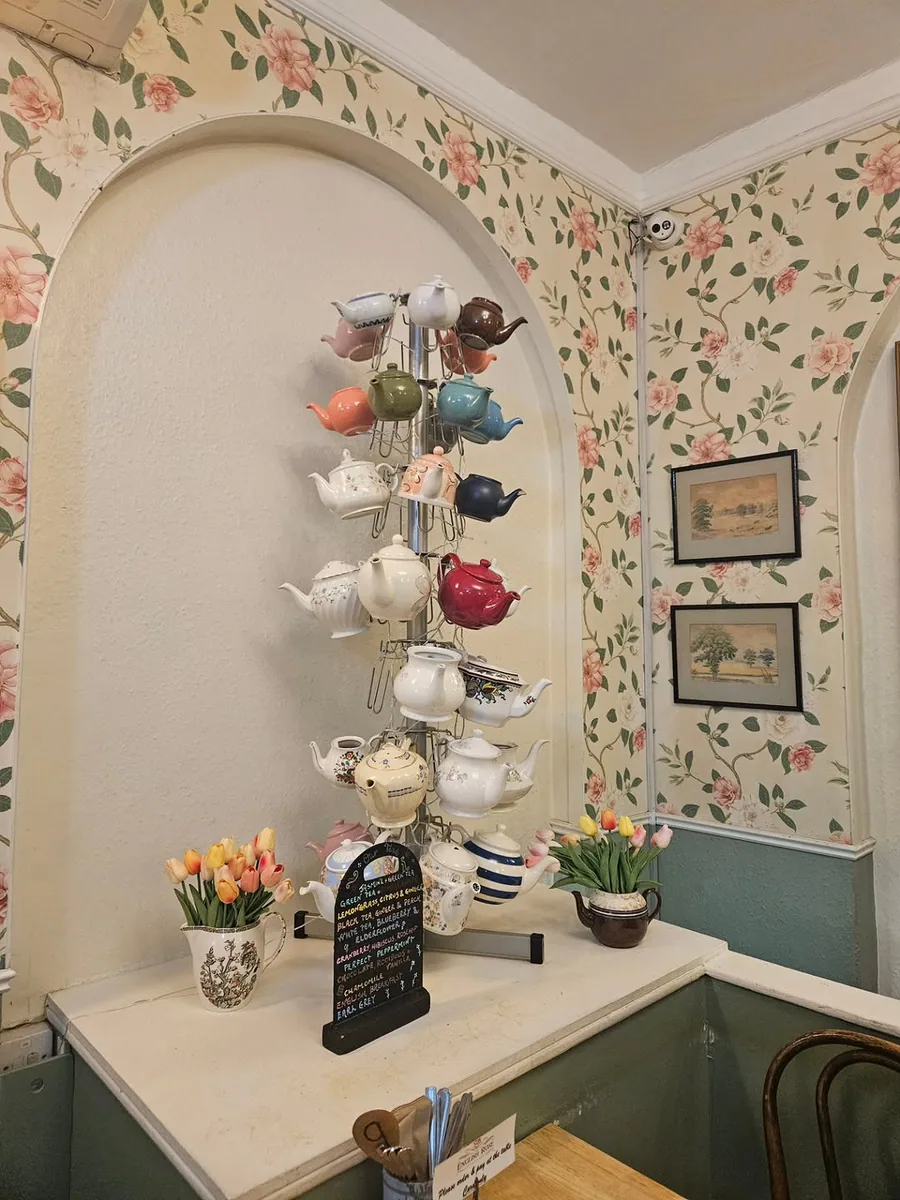 The English Rose Café and Tea Shop (via instagram)